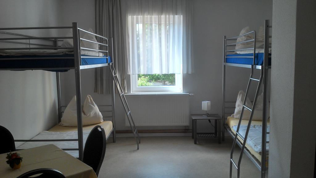 Fewo Finsterwalde Hostel Room photo