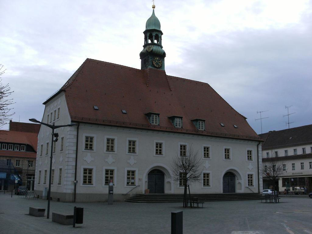 Fewo Finsterwalde Hostel Exterior photo
